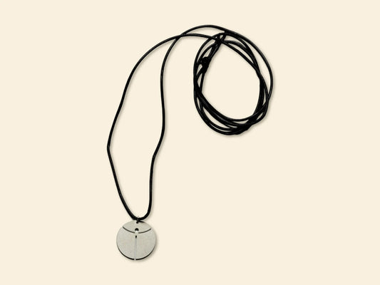 Segenskreuz mit Lederband